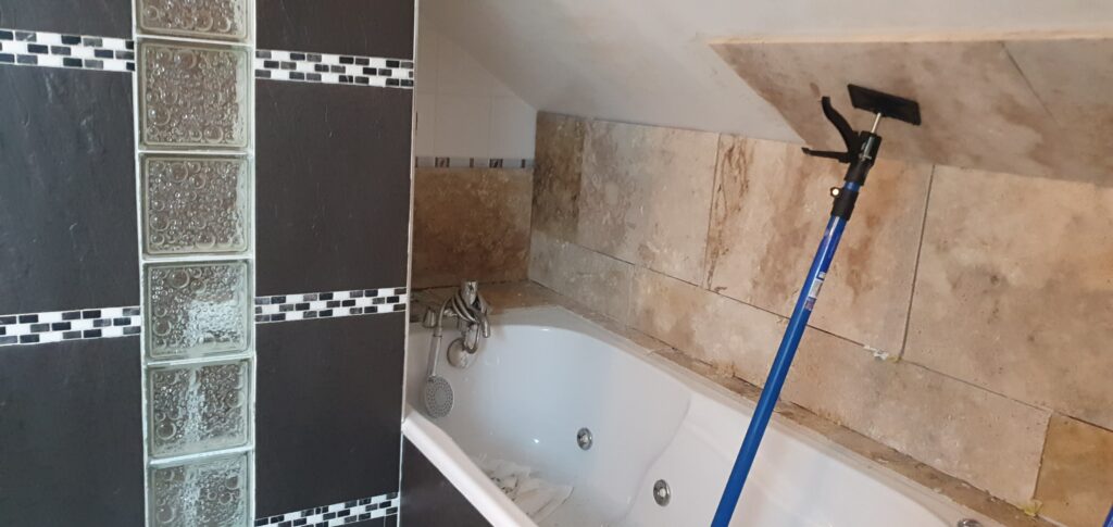 L'équipe de Christian Smith conçoit la rénovation de salle bain, d'installation de baignoires, de douches à l'italienne, et vasques simple ou double.